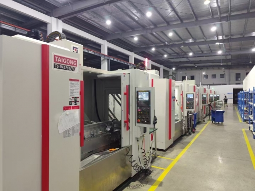 15台高去除機床交付成都某（mǒu）航空公司使用